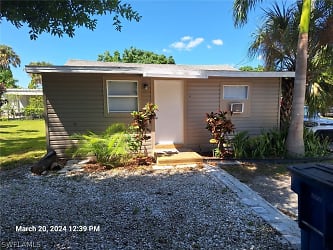 1712 Pacific Ave #1714 - North Fort Myers, FL