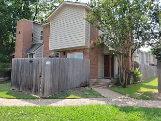 1904 Dartmouth St unit H6 - College Station, TX