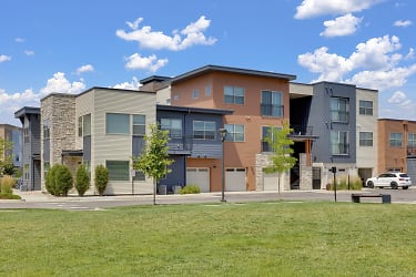 Vela Meridian Apartments - Parker, CO