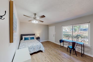 Room For Rent - Stockbridge, GA