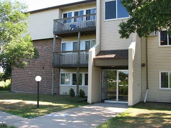 Eastview Apartments - Eveleth, MN