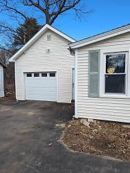 34 Edgewater Ave - Laconia, NH