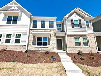 324 Spaight Acrs Wy - Wake Forest, NC