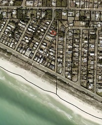 214 1st St - Panama City Beach, FL