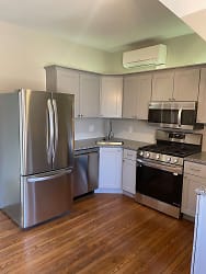 566 Montgomery Ave unit 2 - Haverford, PA