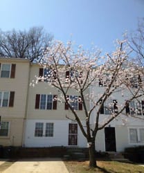 5523 K St unit Downing - Fairmount Heights, MD