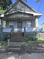 3026 W 46th St - Cleveland, OH