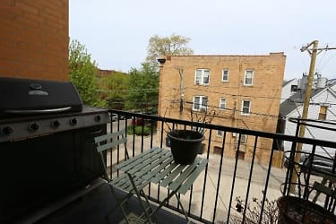 3655 N Southport Ave unit S5 - Chicago, IL