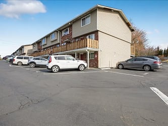 Willamette Townhouse Apartments - Milwaukie, OR