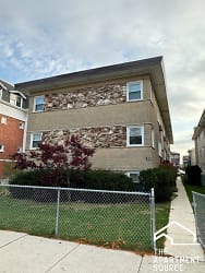 4249 N Kedvale Ave - Chicago, IL