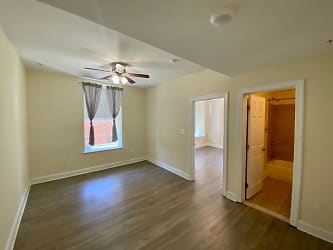 241 W Chase St unit 2A - Baltimore, MD