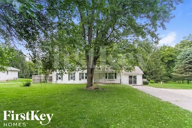 5452 W Southport Rd - Indianapolis, IN