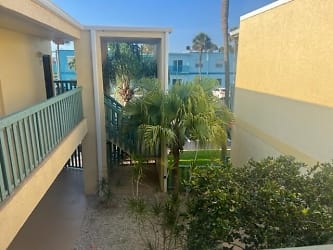 350 Taylor Ave #14-3 - Cape Canaveral, FL