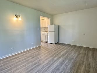 945 Troost Ave #5 - Forest Park, IL
