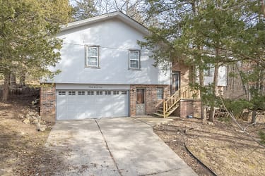 2303 Knight Valley Dr - Jefferson City, MO