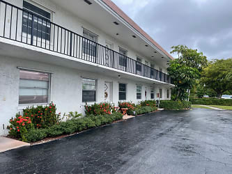 227 Castlewood Dr #106 - North Palm Beach, FL
