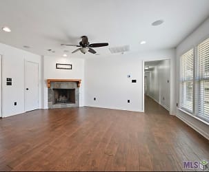 4923 Newell St - undefined, undefined