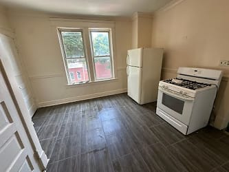 1700 W Lincoln Ave unit 1702 3 - Milwaukee, WI