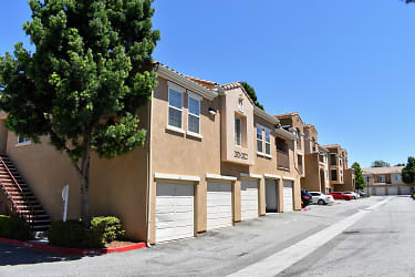 Bell Murrieta Springs Apartments - Murrieta, CA
