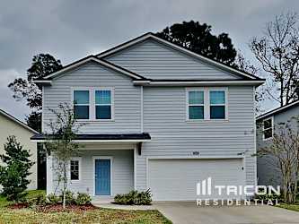 2035 Dutton Island Oaks Way - Atlantic Beach, FL