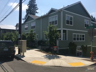 Gaines Street Townhomes LLC. GR Apartments - Portland, OR