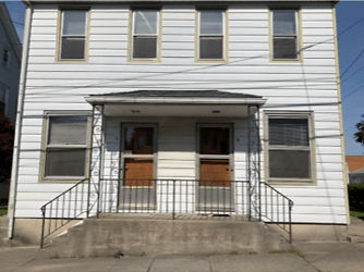 11 S Cherry St - Myerstown, PA