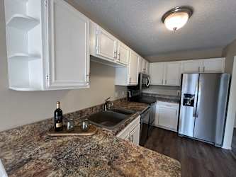 1424 Oak Leaf Ln unit 1 - Burnsville, MN