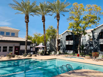 Portola On Bell Apartments - Glendale, AZ