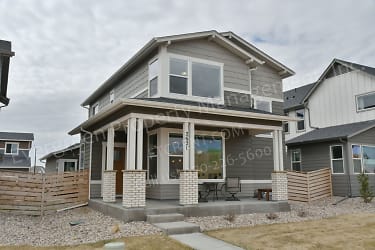 2621 Conquest St - Fort Collins, CO