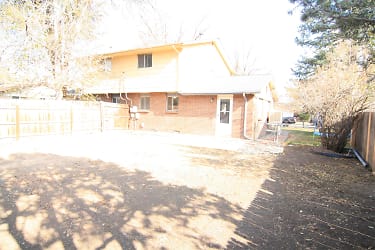 4831 Field Ct - Arvada, CO