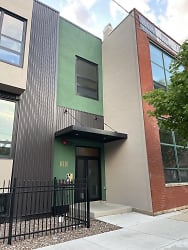 818 N Wolcott Ave #209 - Chicago, IL
