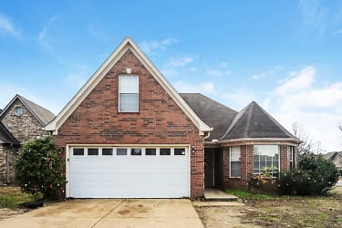 9875 Wynngate Dr - Olive Branch, MS