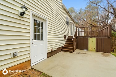 2709 Midway Park Ct - Raleigh, NC