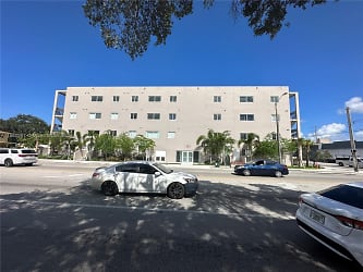 2311 NW 22nd Ave #405 - Miami, FL