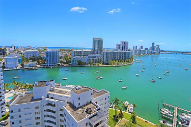 11 Island Ave #PH8 - Miami Beach, FL