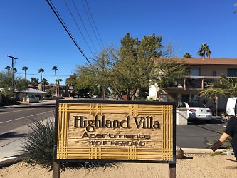 1110 E Highland Ave - Phoenix, AZ