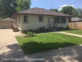 1109 8th Ave SW - Rochester, MN