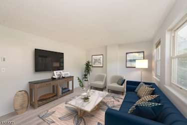 62 King Cole Rd #2 - Hamburg, NJ