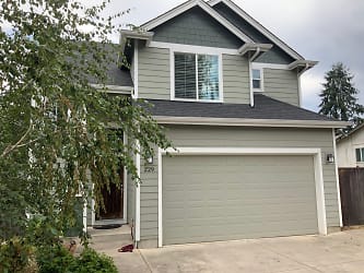 229 S 70th St - Springfield, OR
