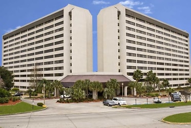 Bluebonnet Towers Apartments - Baton Rouge, LA