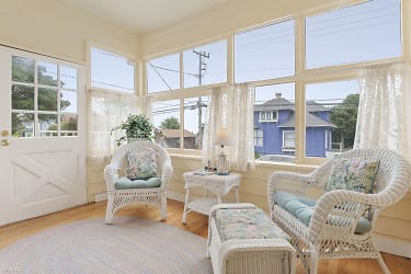 251 Central Ave - Pacific Grove, CA