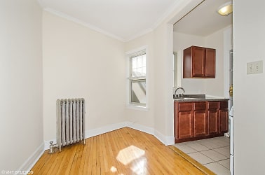 1425 W Chase Ave unit 2A - Chicago, IL