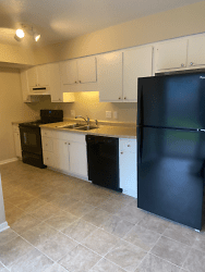 615 Central Ave unit D - undefined, undefined