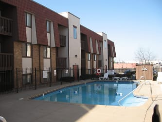 Garden Pines Apartments - Wichita, KS