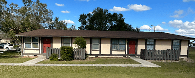 25 S 22nd St - Haines City, FL