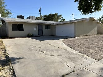 1040 W Ave H 1 - Lancaster, CA