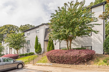 Pinewood Townhomes Apartments - Tucker, GA