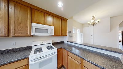 809 N Wahsatch Ave - Colorado Springs, CO