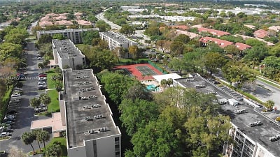 1200 NW 87th Ave #212 - Coral Springs, FL