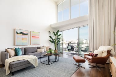 733 N Hudson Avenue Apartments - Hollywood, CA